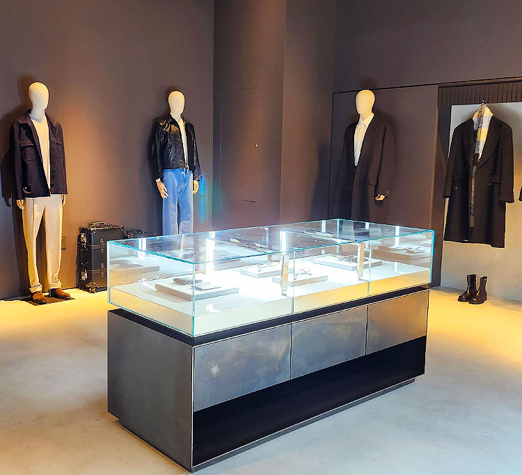 Jackets And Coats For Men in Noho