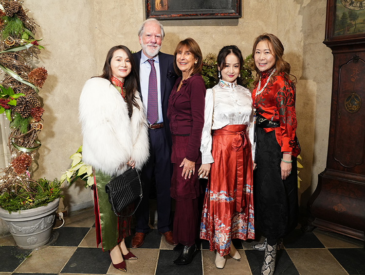 Jenny Chen, Stephen Watters, Anne Watters, Baobao Lin, Amy Xu