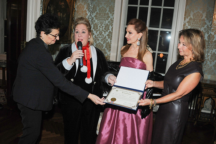 4070341 Ana Oliveira, Rebecca Seawright, Jean Shafiroff, Mary Baglivo