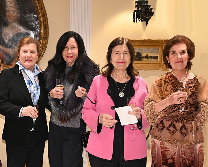 Puly Rincon, Patricia Cossutta Arostegui, Helen King, and Isabelle Martinez