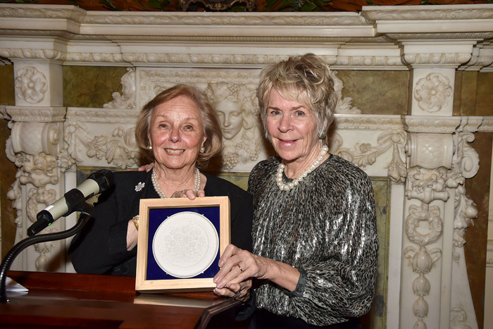 Carol Large, Bunny Williams