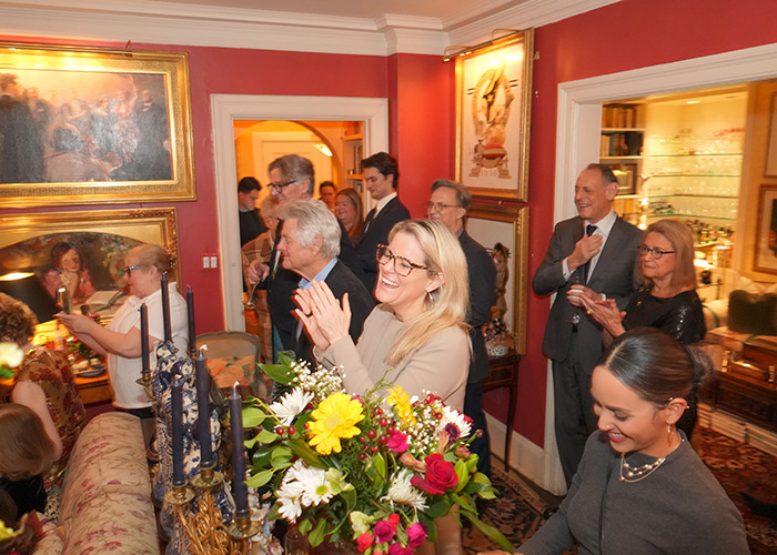 A standing ovation for the Casita Kids.